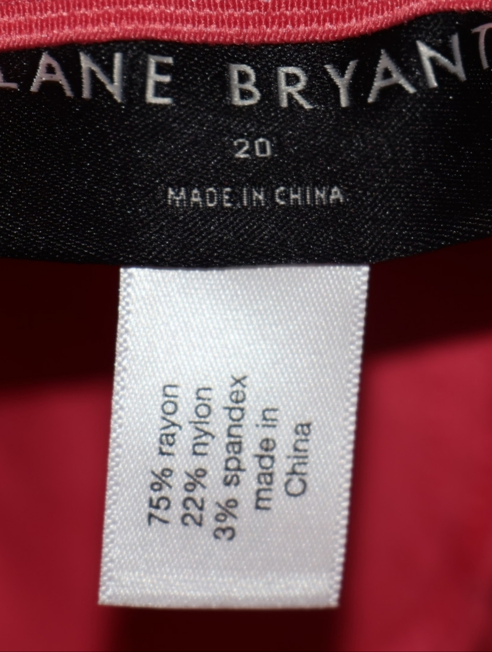 Lane Bryant 4-Season Mid-Rise Slim Capri Pants-Coral. NWT. - Picture 9 of 12